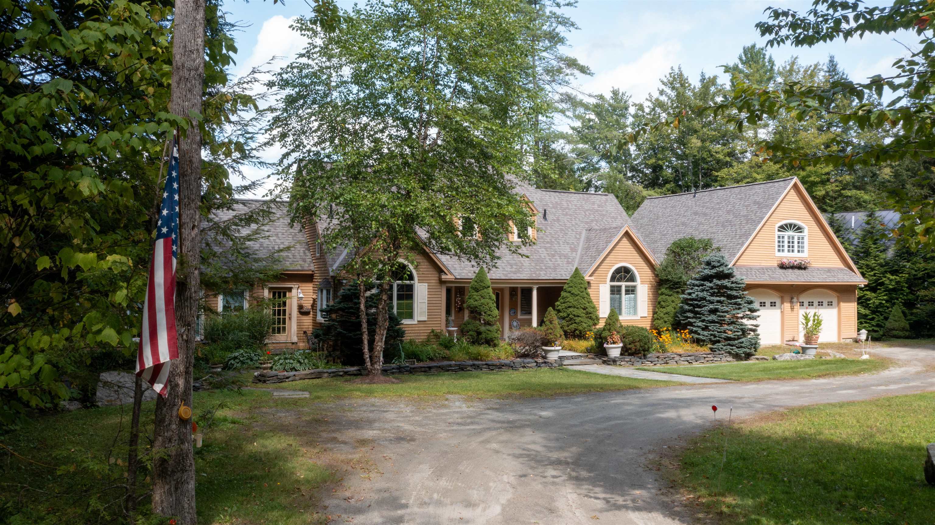 1189 Cole Pond Road - Photo 2