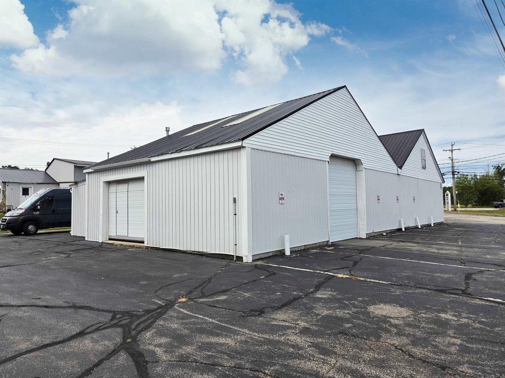 Photo of 1 Lafayette Road #Building 2, Hampton, NH 03842 (MLS # 5100427)