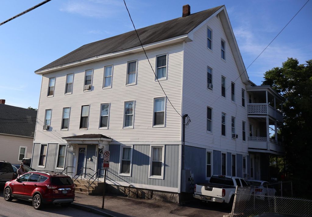 Photo of 339 Amherst Street, Manchester, NH 03104 (MLS # 5099133)