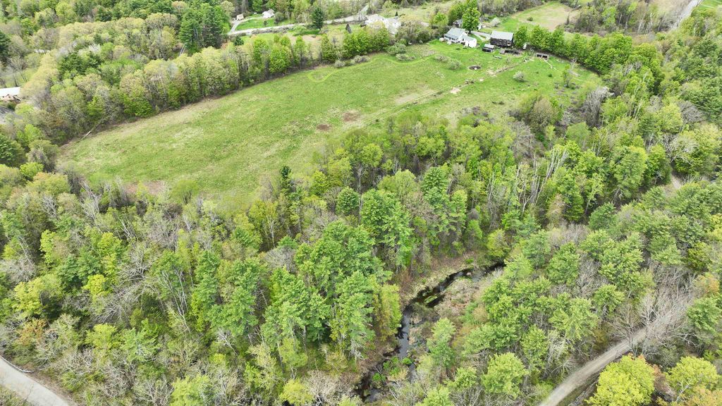 Photo of 154 Putnam Hill Road, Lyndeborough, NH 03082 (MLS # 5089760)