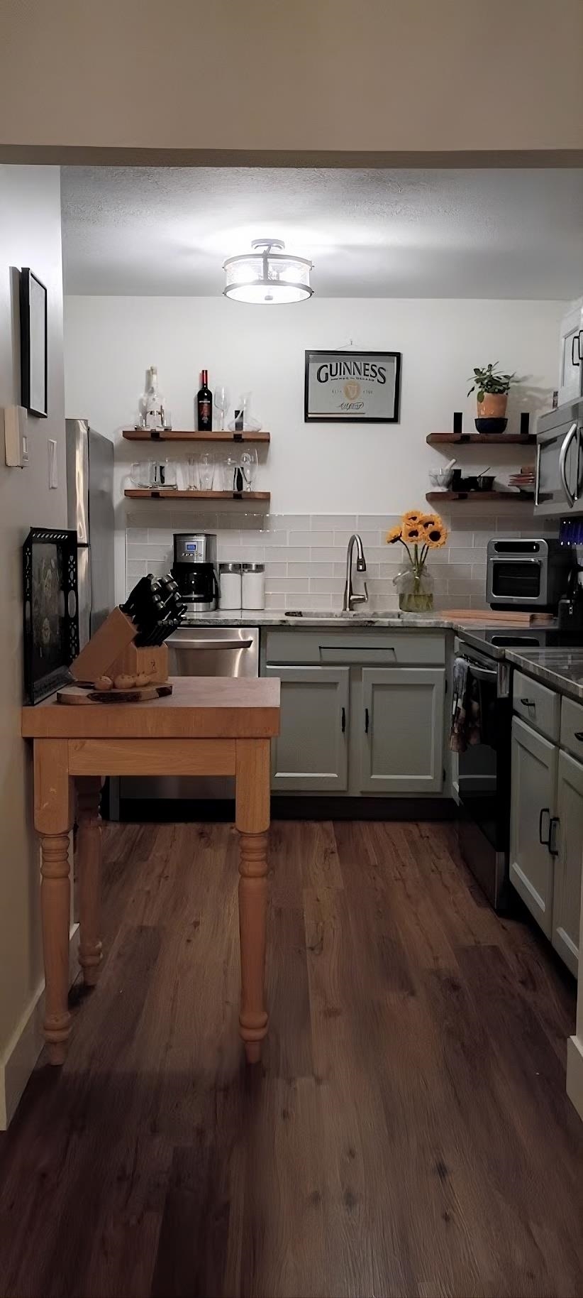 3 Fairfax Avenue 333