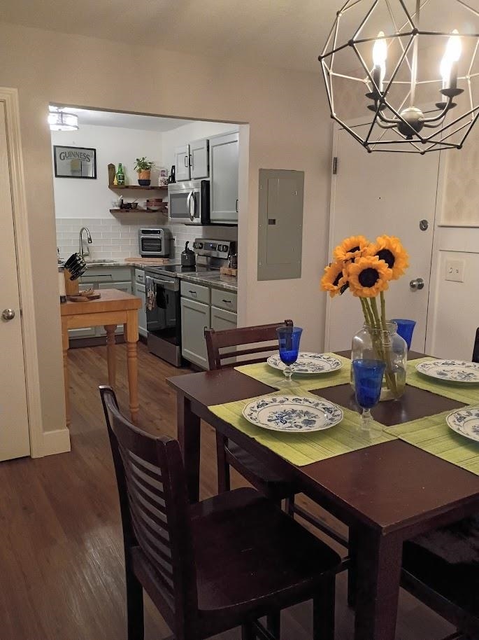 3 Fairfax Avenue 333