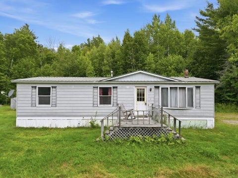 Photo of 45 Pleasant View Road, Warren, NH 03279 (MLS # 5103034)