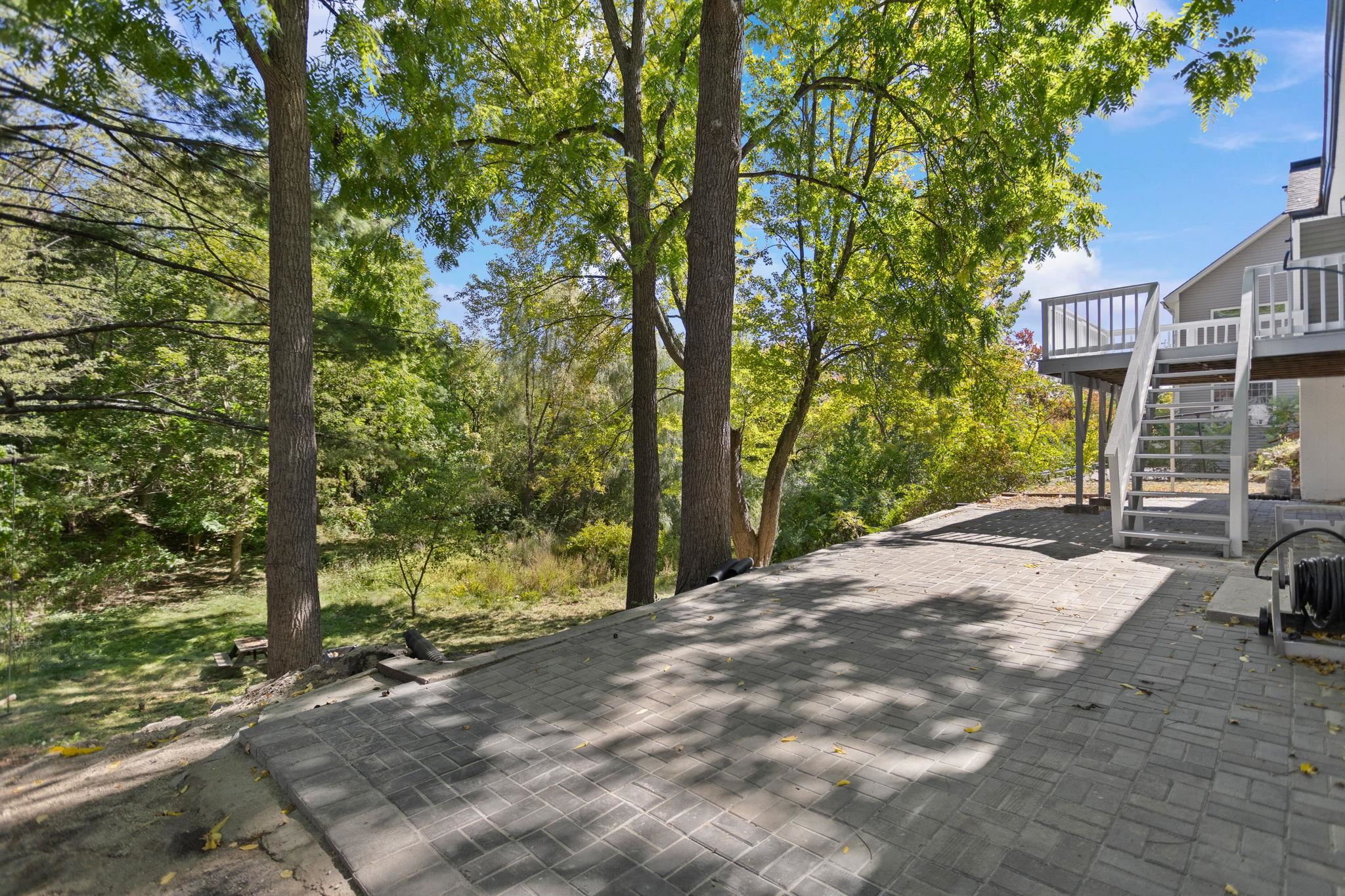 755 Mammoth Road
