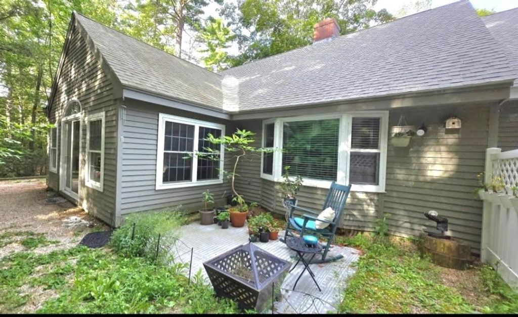Photo of 12 Laurel Circle, Wolfeboro, NH 03894 (MLS # 5080971)