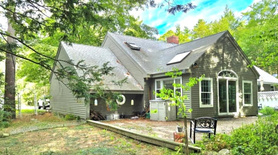 12 Laurel Circle