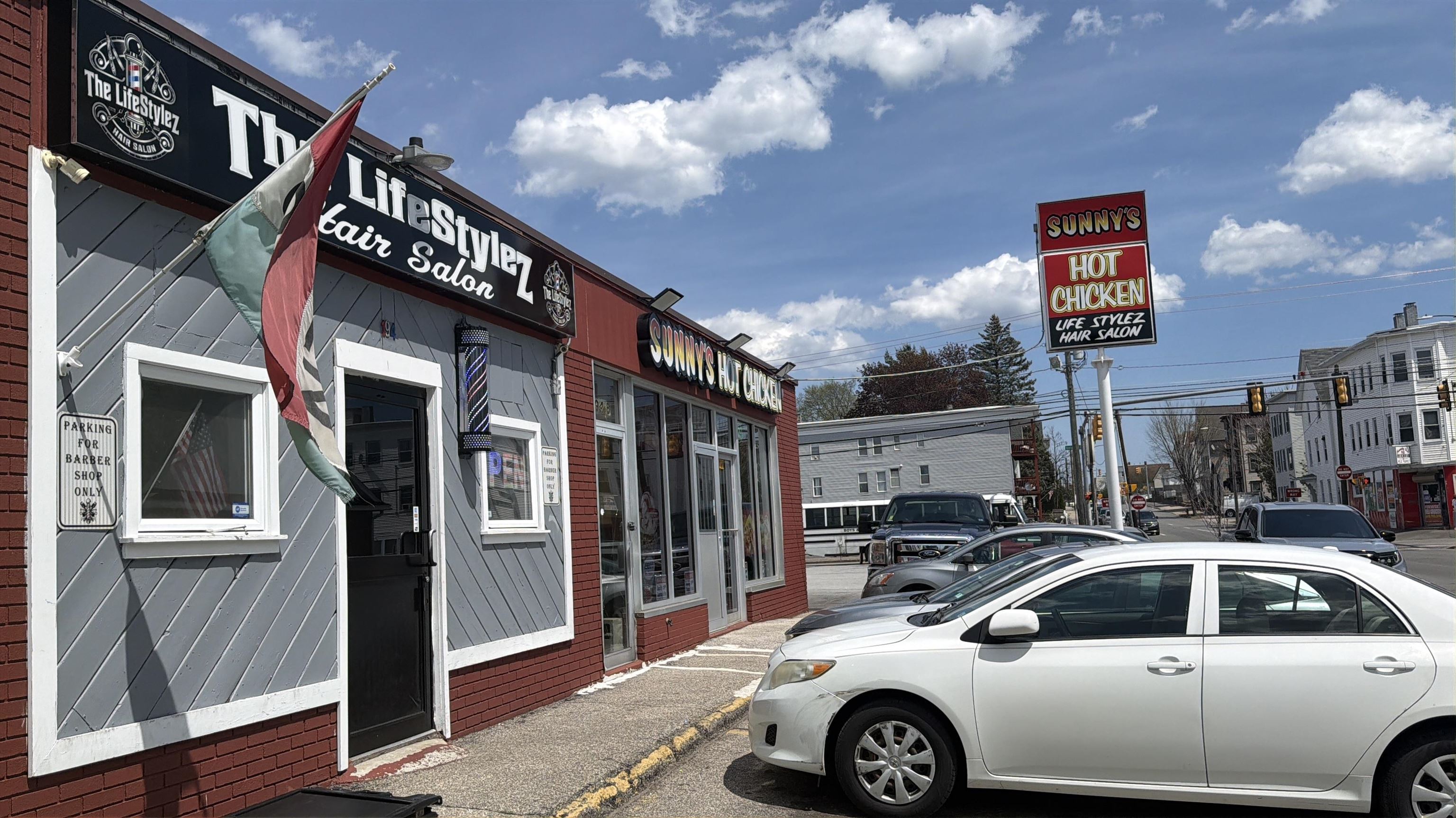 194-196 LAKE Avenue