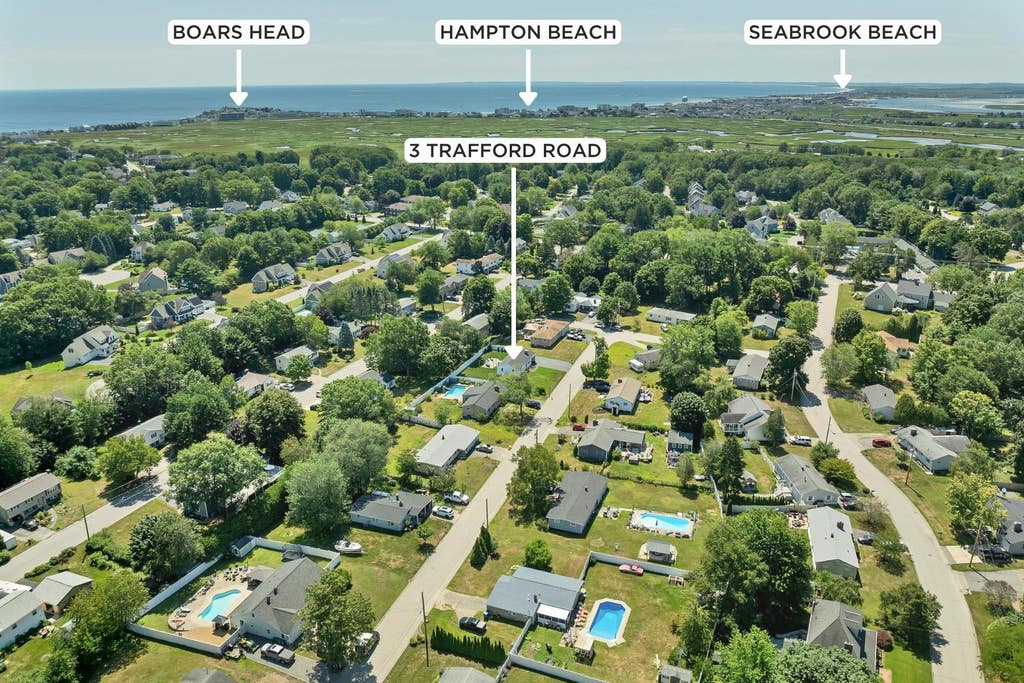 Photo of 3 Trafford Road, Hampton, NH 03842 (MLS # 5105650)