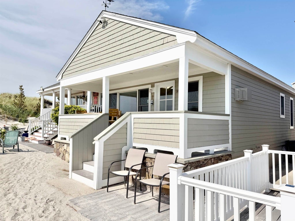 Photo of 28 Concord Avenue #2, Hampton, NH 03842 (MLS # 5107031)