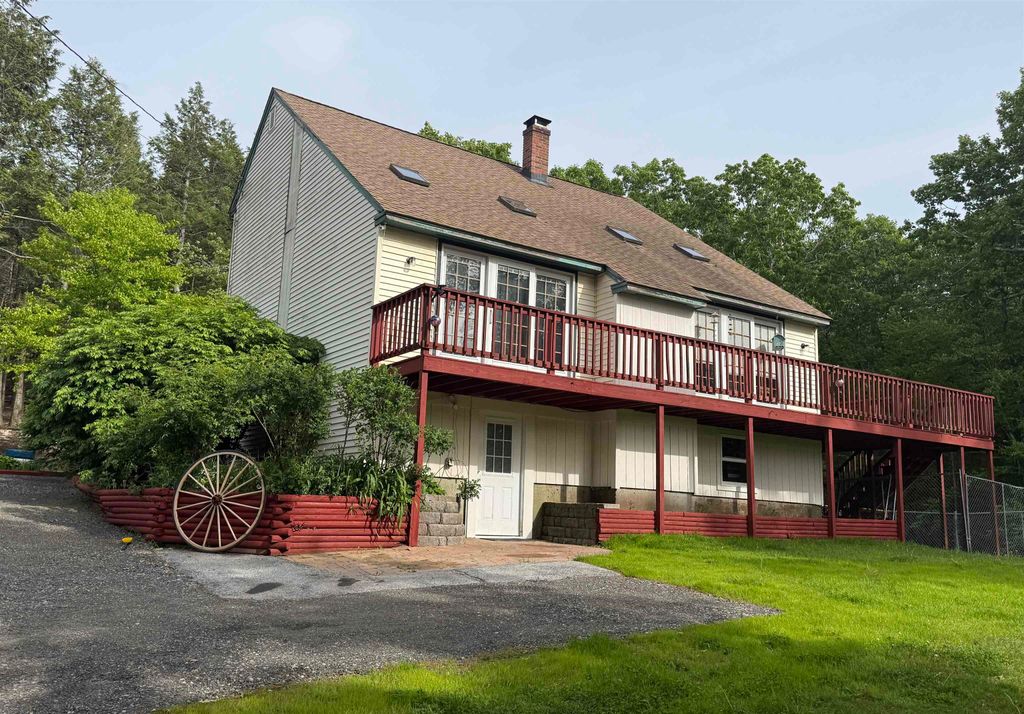 Photo of 29 Tandy Road, Deerfield, NH 03037 (MLS # 5092867)