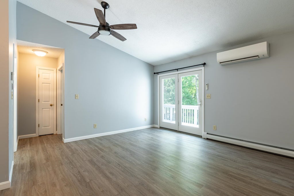 Photo of 22 Meadowbrook Village, Rochester, NH 03867 (MLS # 5102117)