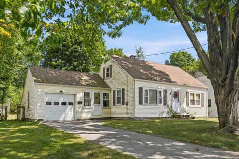 Photo of 13 Fairfield Drive, Hampton, NH 03842 (MLS # 5106313)