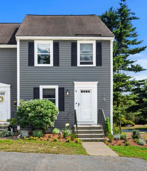 Photo of 1 Aspen Lane, Merrimack, NH 03054 (MLS # 5104877)