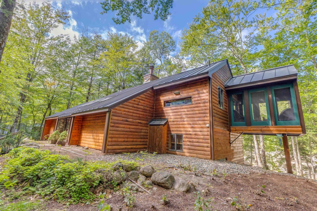 Photo of 20 River View Drive, Lincoln, NH 03251 (MLS # 5110474)