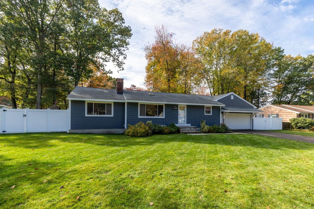 Photo of 2 Truman Place, Portsmouth, NH 03801 (MLS # 5114590)
