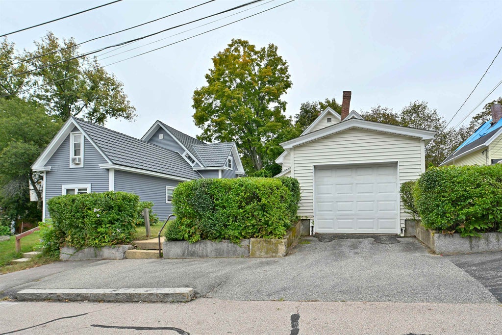 Photo of 120 Ashland Street, Manchester, NH 03104 (MLS # 5112793)