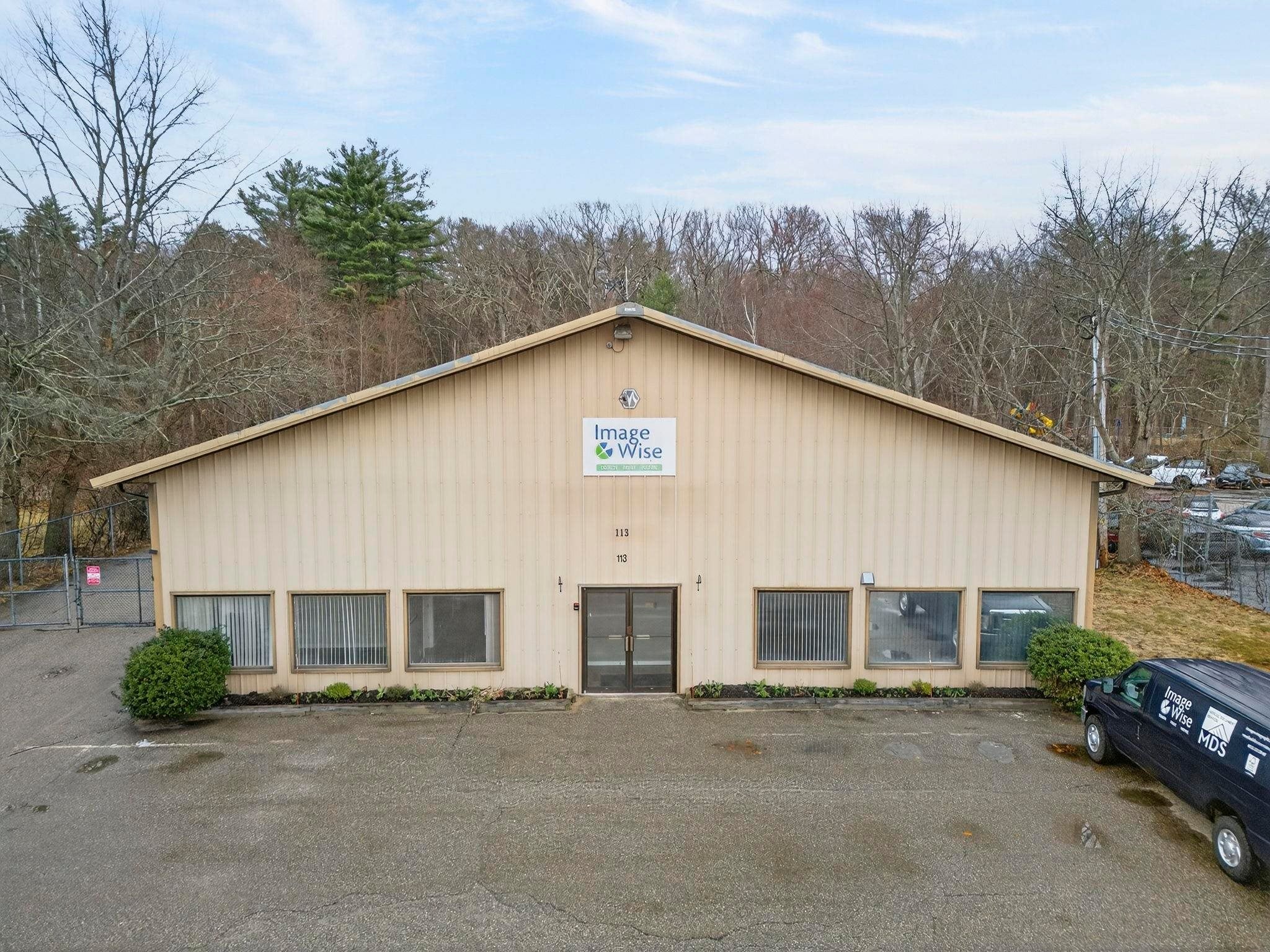 113 Lafayette Road