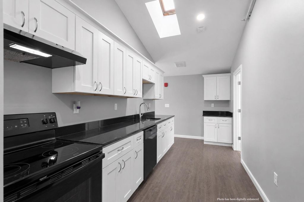 Photo of 9 Monarch Way #201, Portsmouth, NH 03801 (MLS # 5097188)