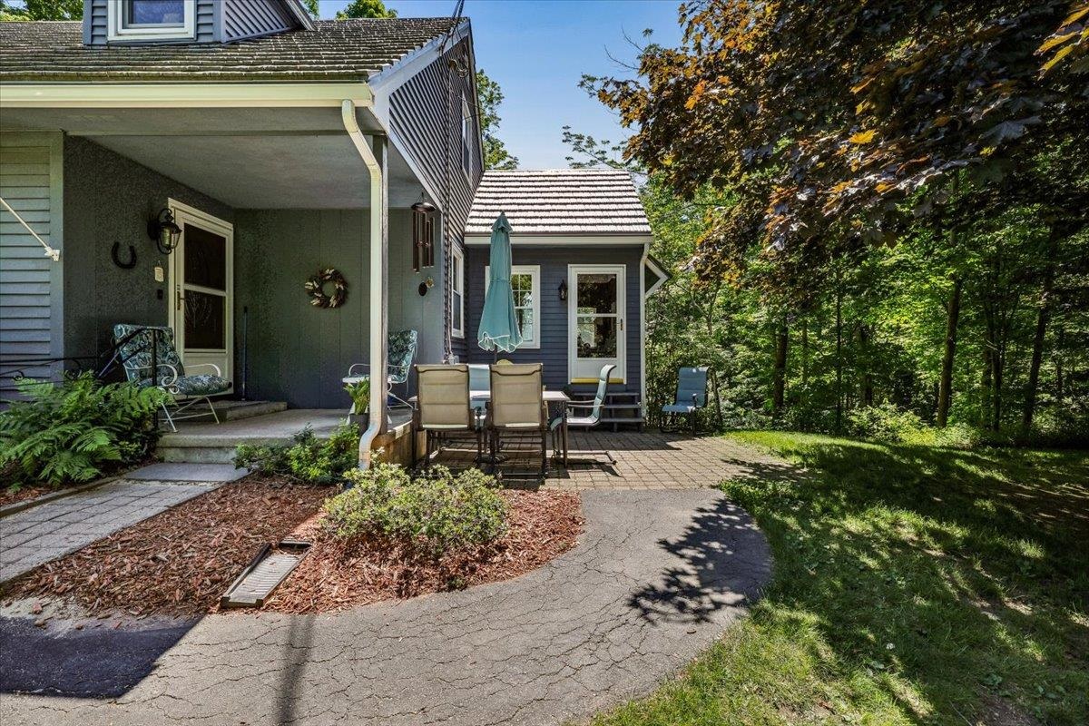 87 Woodhill Road