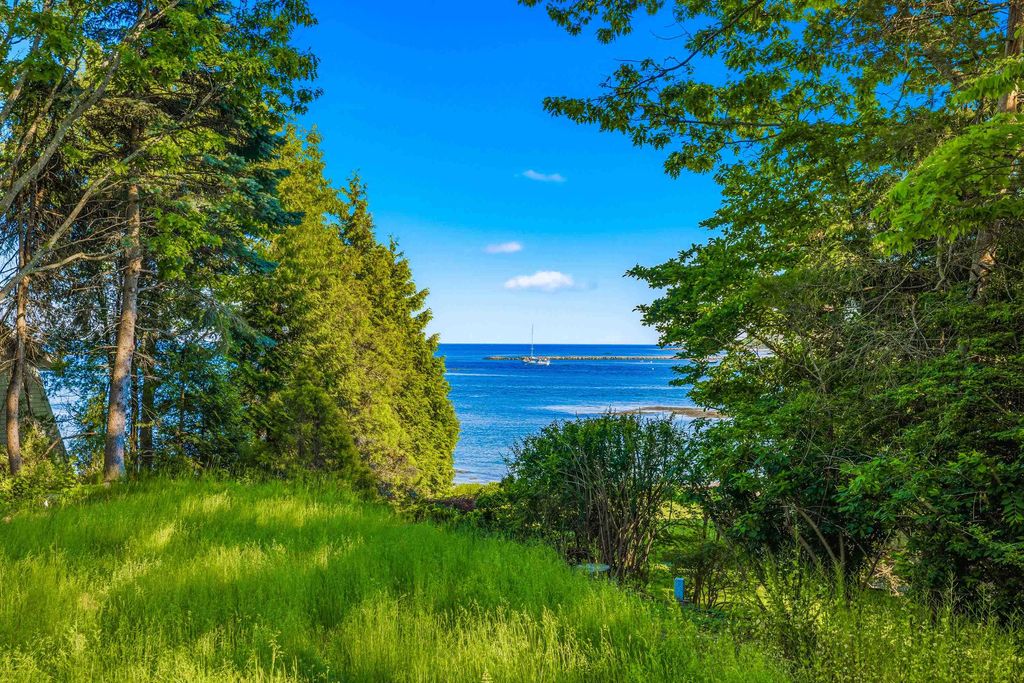 Photo of 65 Little Harbor Road, New Castle, NH 03854 (MLS # 5096009)