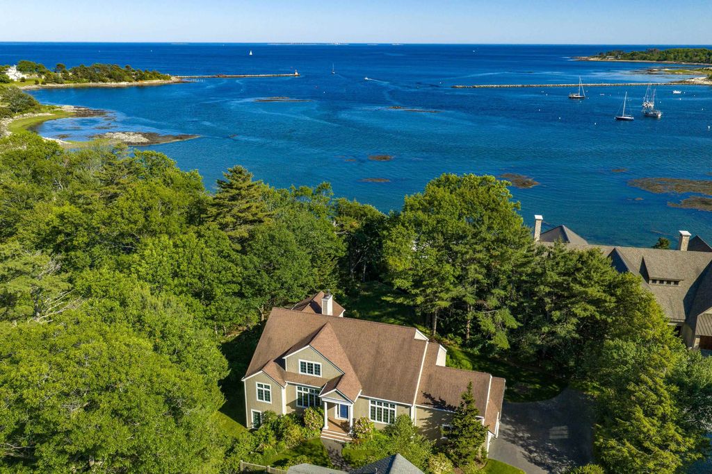 Photo of 65 Little Harbor Road, New Castle, NH 03854 (MLS # 5096009)