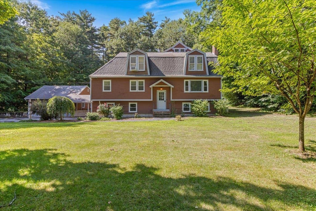 Photo of 5 Line Brook Road, Atkinson, NH 03811 (MLS # 5104213)