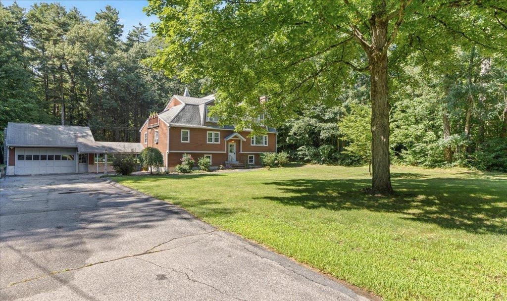Photo of 5 Line Brook Road, Atkinson, NH 03811 (MLS # 5104213)