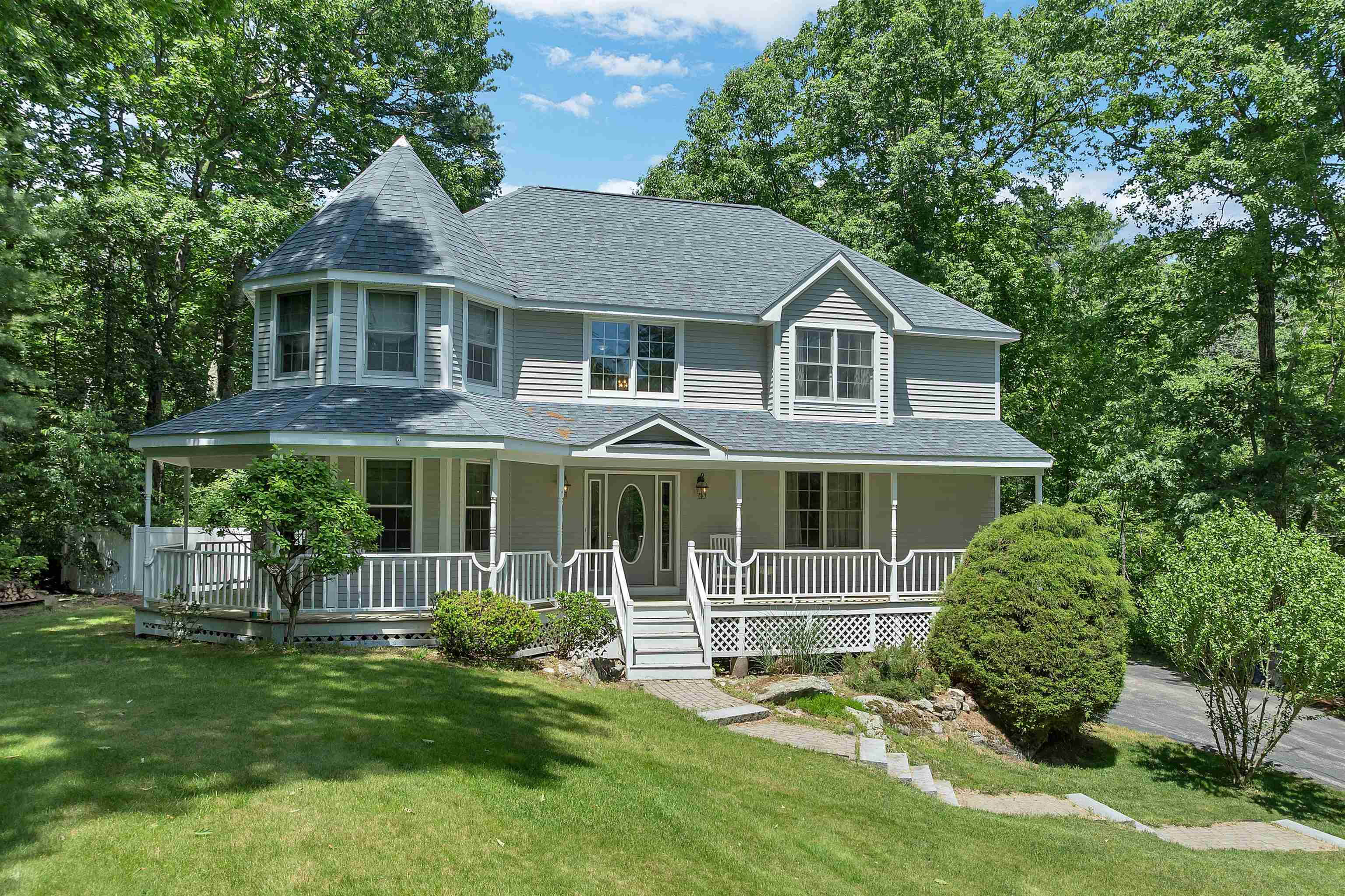 76 Marblehead Road