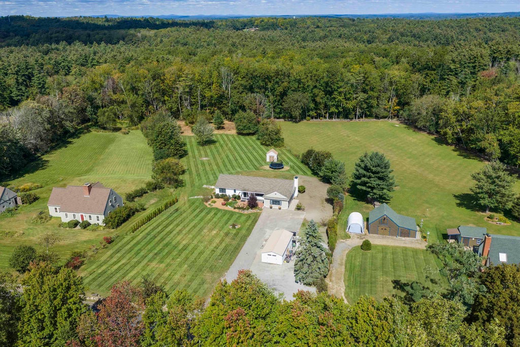 Photo of 59 Stumpfield Road, Kensington, NH 03833 (MLS # 5112311)