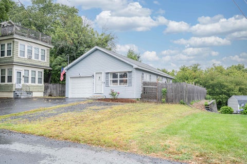 Photo of 1434 Verona Street, Nashua, NH 03063 (MLS # 5107871)