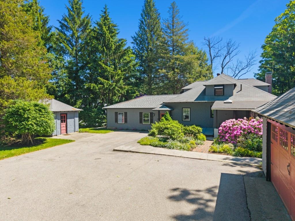 52 Whipple Road