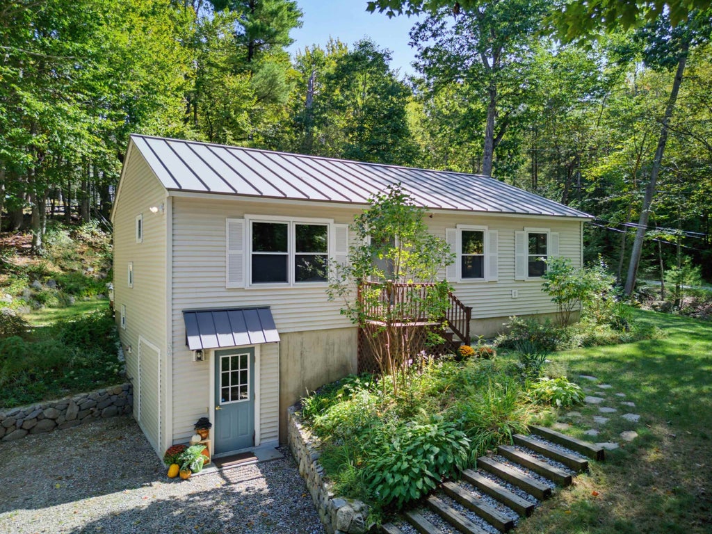 Photo of 34 Cataldo Road, Meredith, NH 03253 (MLS # 5111791)