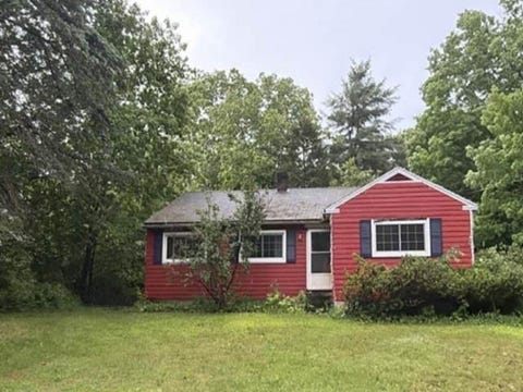 Photo of 21 Lorraine Street, Keene, NH 03431 (MLS # 5092612)