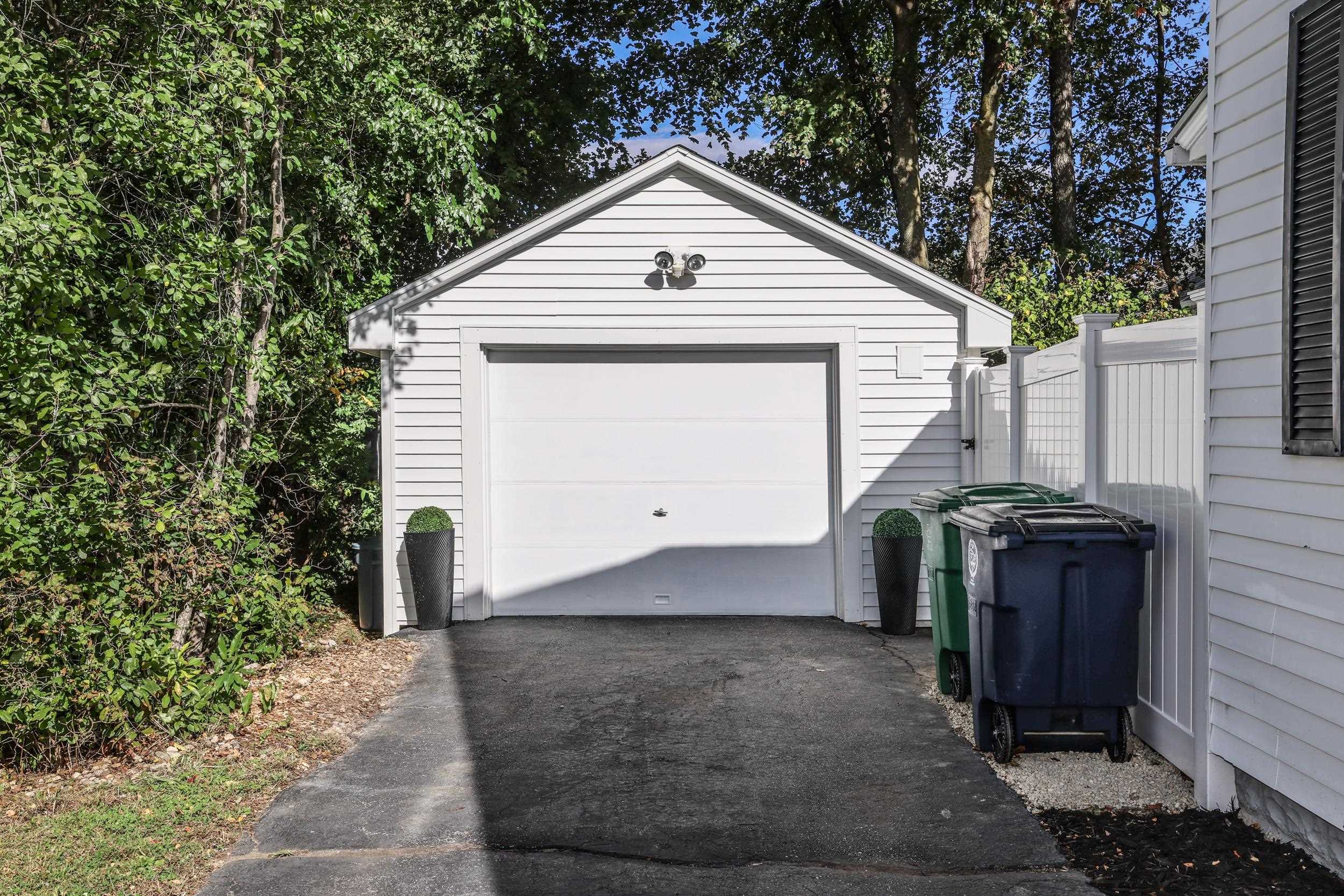 28 Almont Street