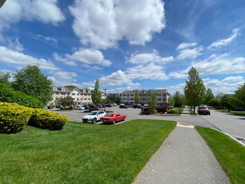 Photo of 10 Sentinel Court #301, Manchester, NH 03103 (MLS # 5104403)