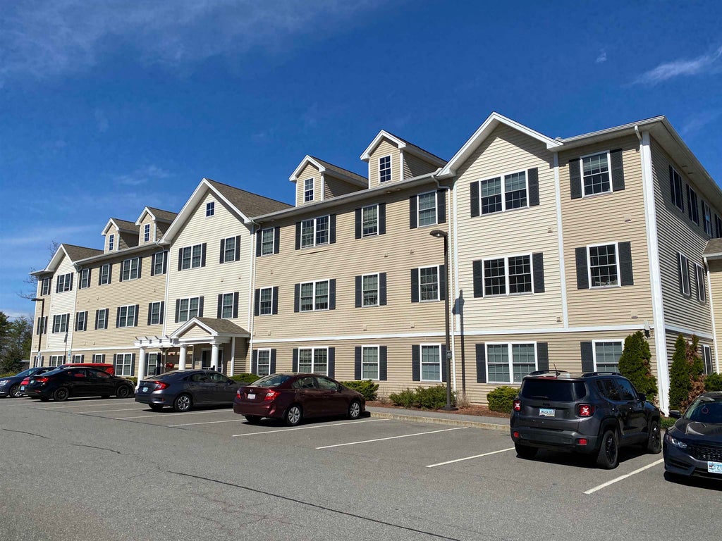 Photo of 10 Sentinel Court #301, Manchester, NH 03103 (MLS # 5104403)