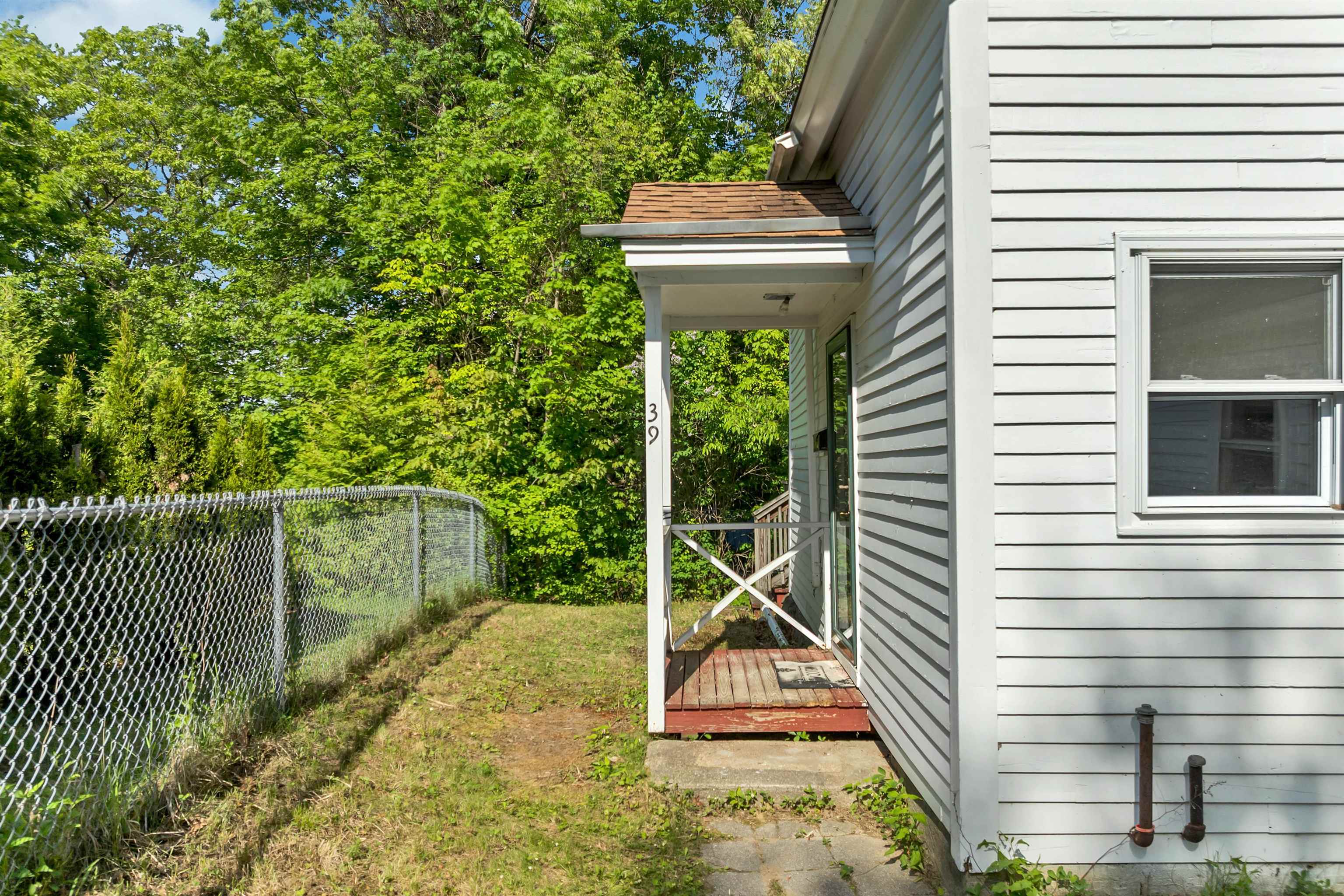 39 Summit Street