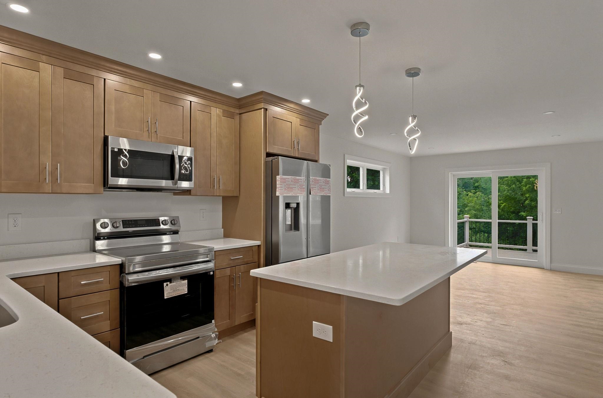 106 LOCK Street A