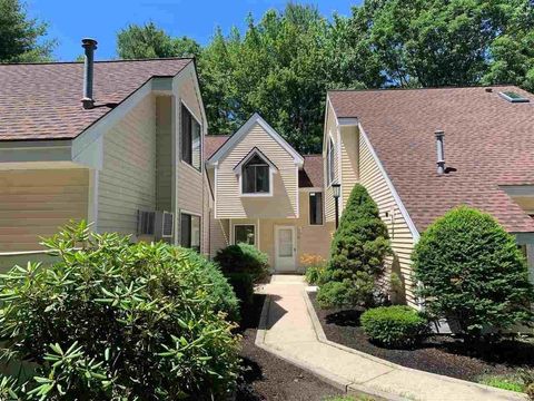 Photo of 14 Franklin Heights, Rochester, NH 03866 (MLS # 5101168)