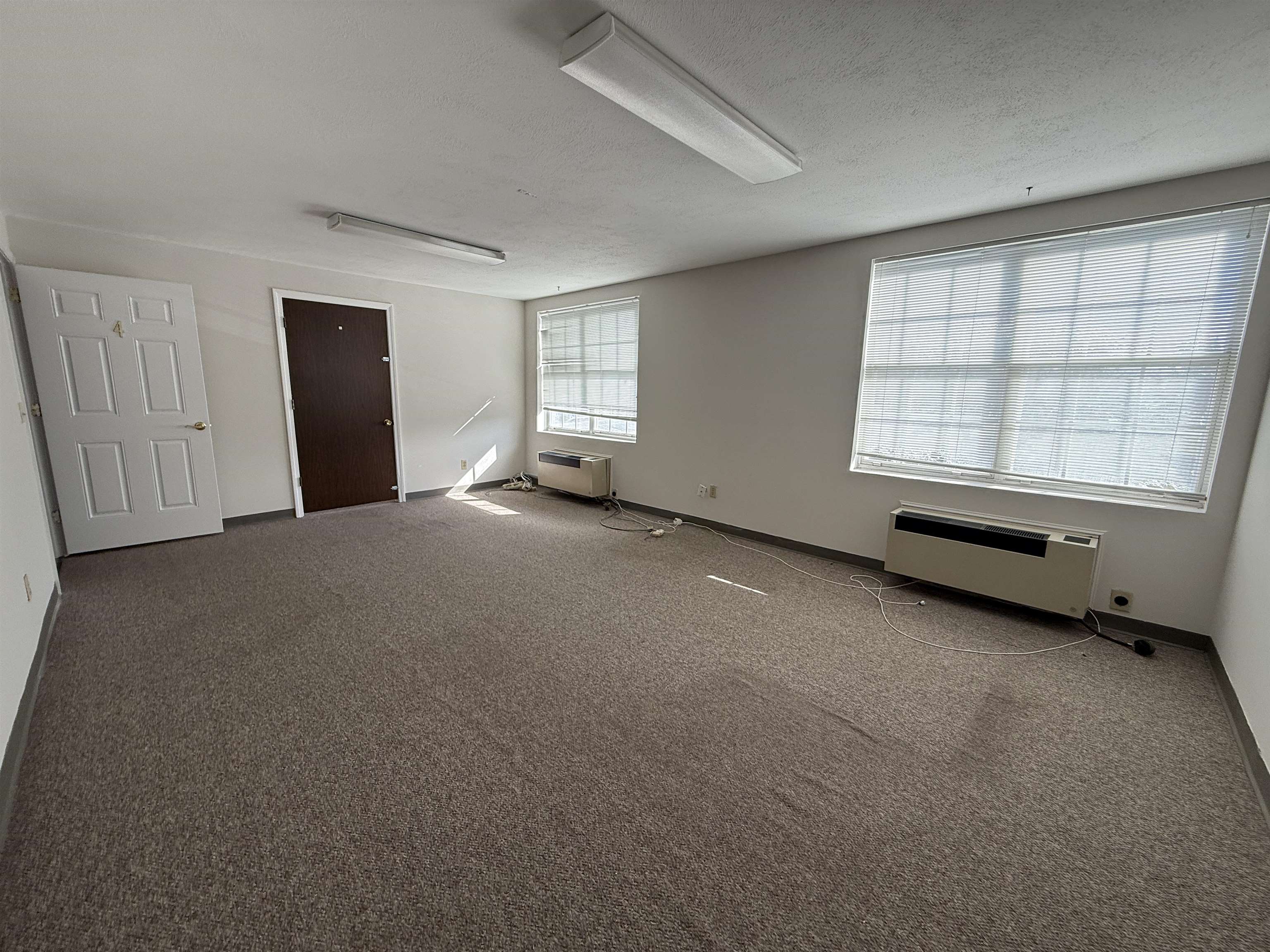 727 Lafayette Road 4
