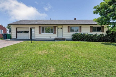 Photo of 7 Raleigh Drive, Nashua, NH 03062 (MLS # 5098084)