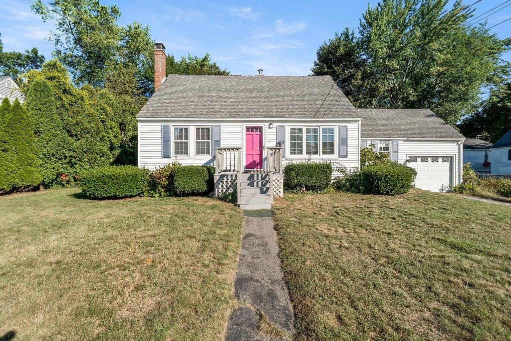 16 Douglass Way