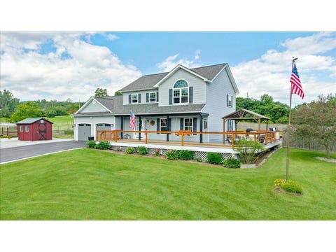 Photo of 11 Craftsfield Road, Fairfax, VT 05454 (MLS # 5105509)