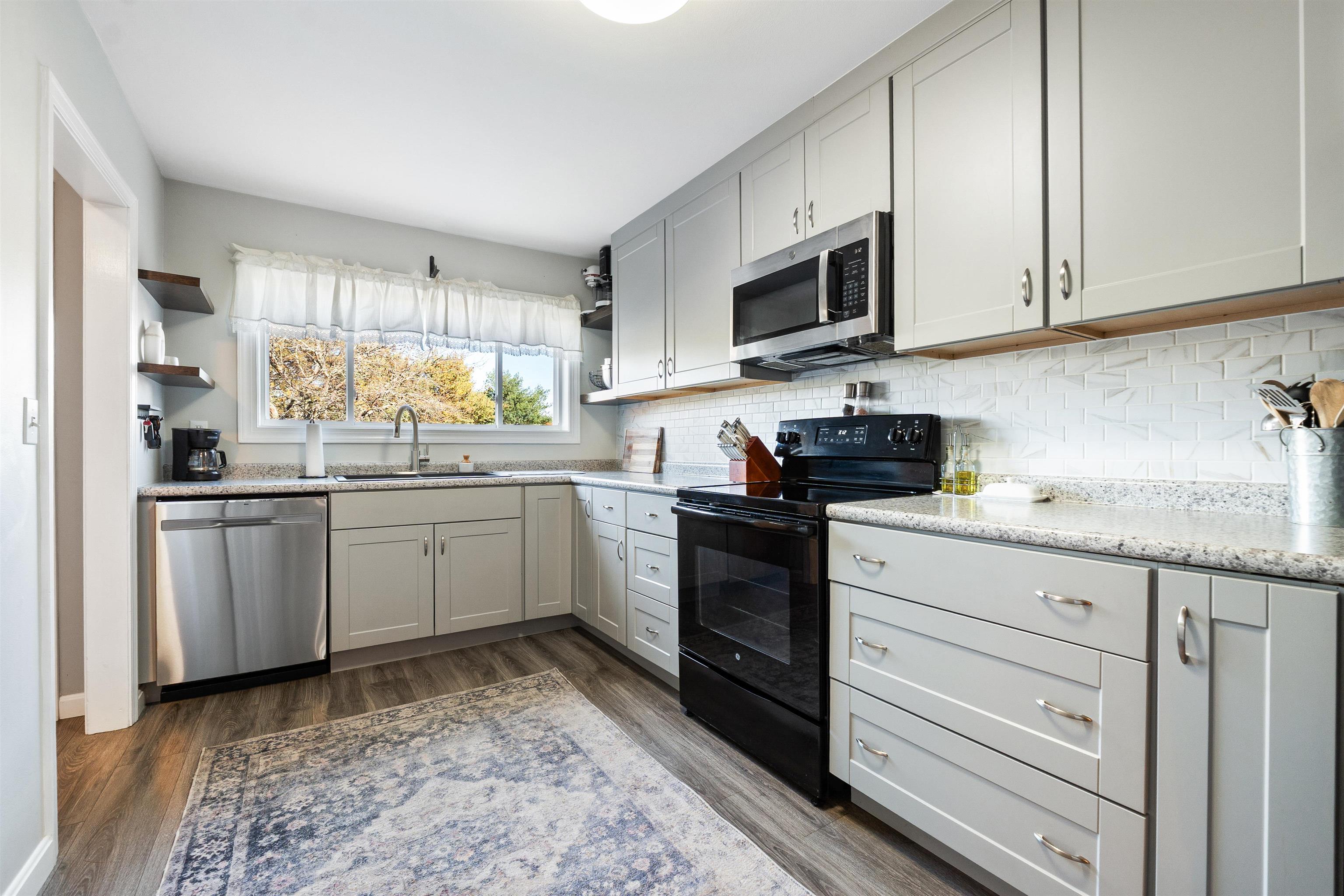 39 Freetown Road 3