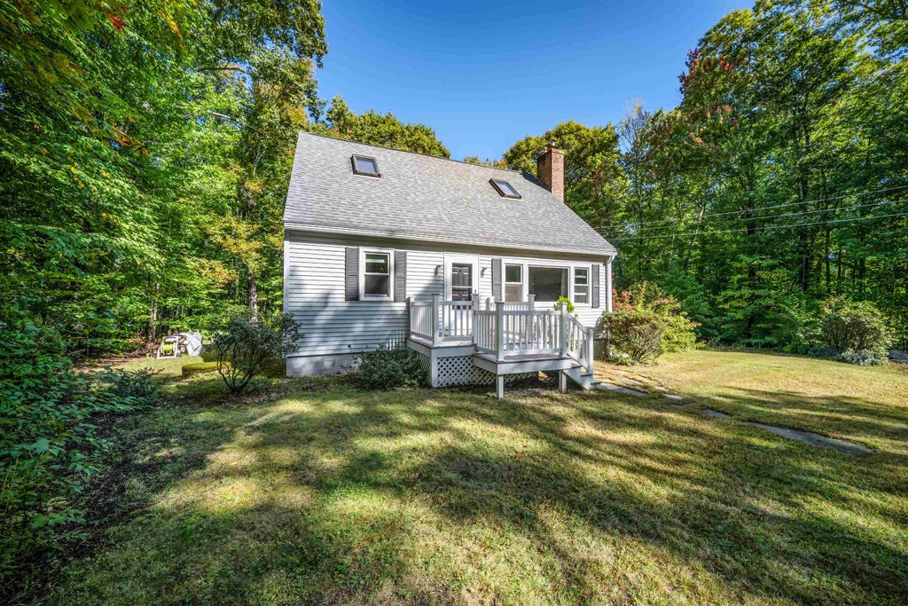 Photo of 366 Beauty Hill Road, Barrington, NH 03825 (MLS # 5111063)
