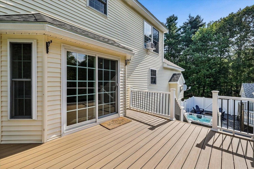 Photo of 110 Middle Road, Deerfield, NH 03037 (MLS # 5104501)