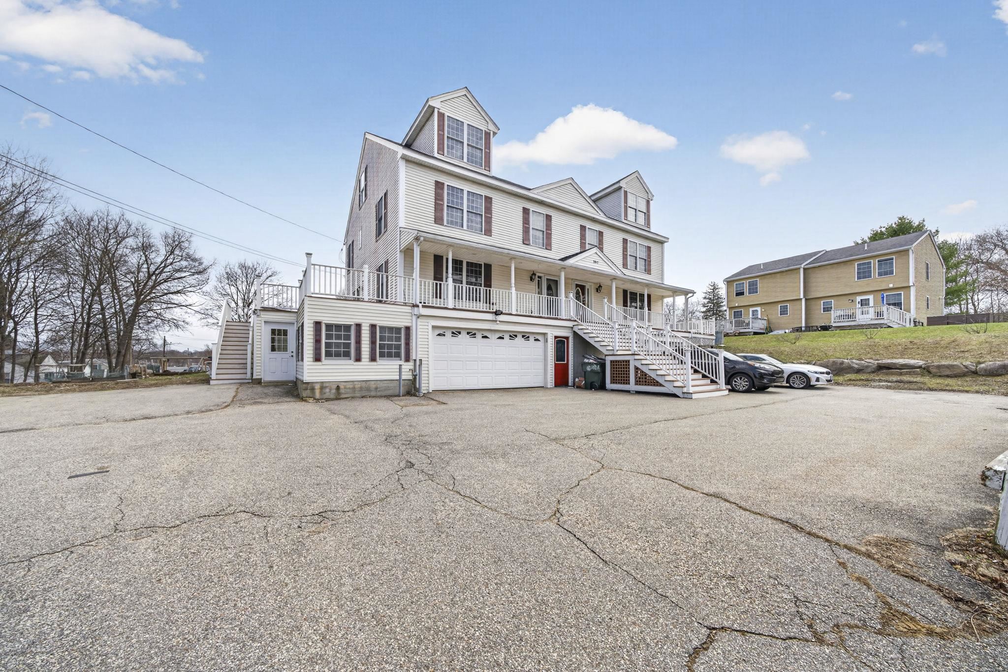 160 S Elm Street
