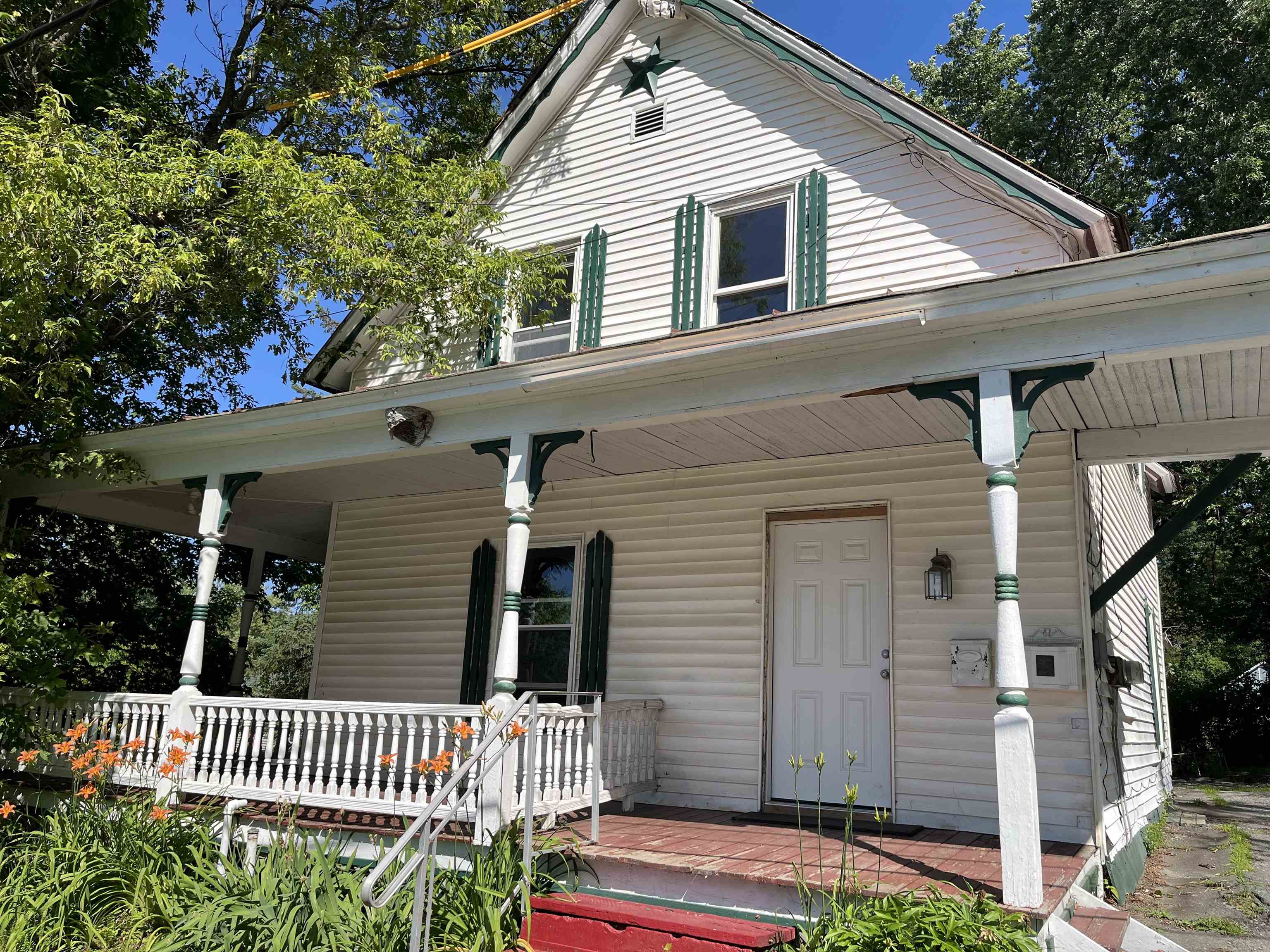 35 Mountain Avenue
