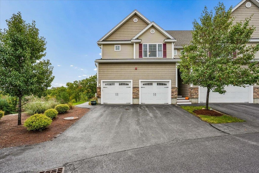 Photo of 12 Manor Drive #A, Hooksett, NH 03106 (MLS # 5112240)