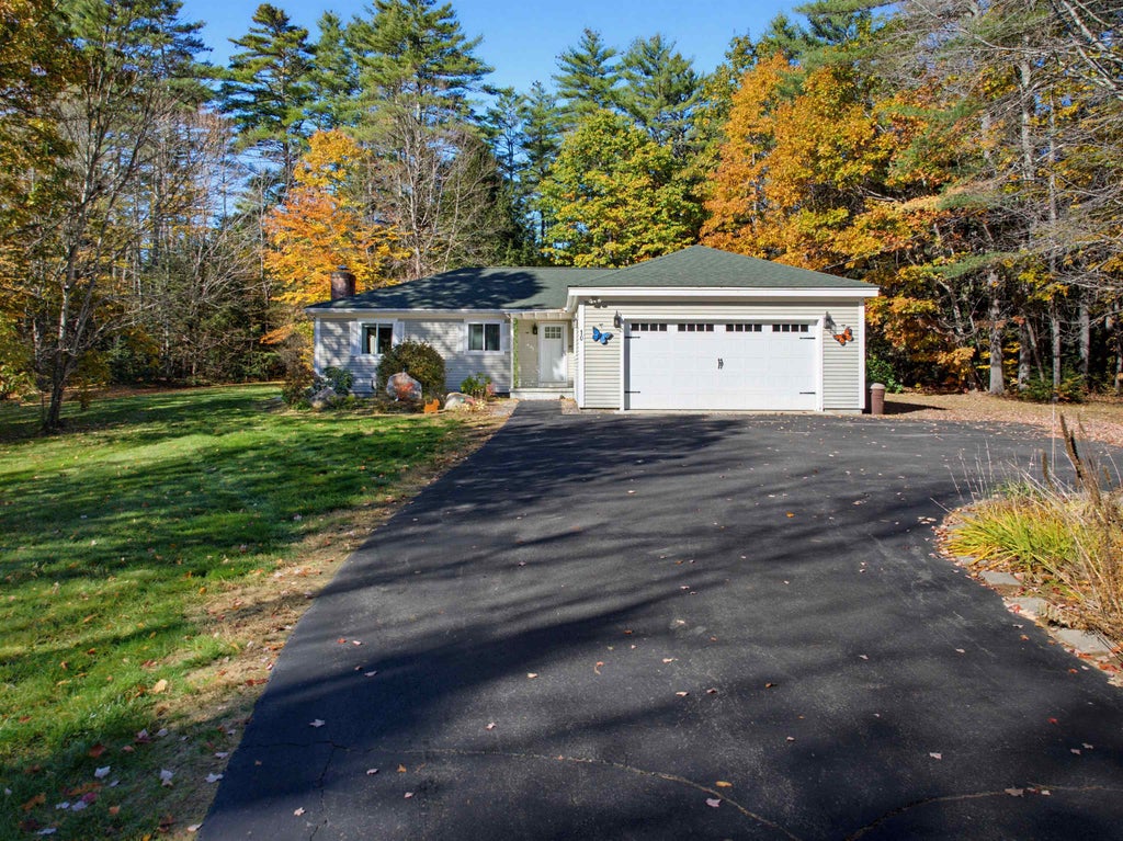 Photo of 10 Town House Road, New Hampton, NH 03256 (MLS # 5108076)